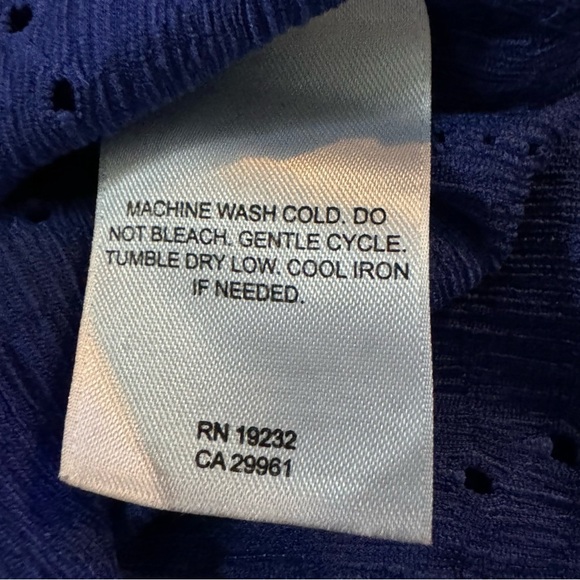 Alfred Dunner 2X Shirt Top Blue Solid Short Sleeve Keyhole Scoop Neck Eyelet - Picture 7 of 7